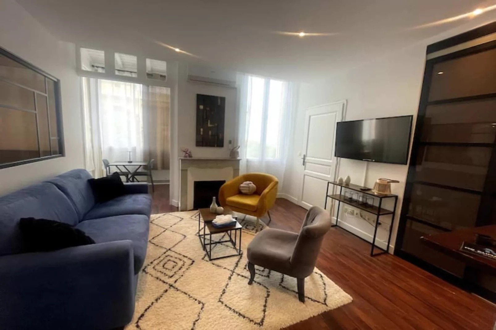 Studio cosy  cour intérieure - Cannet-Woonkamer