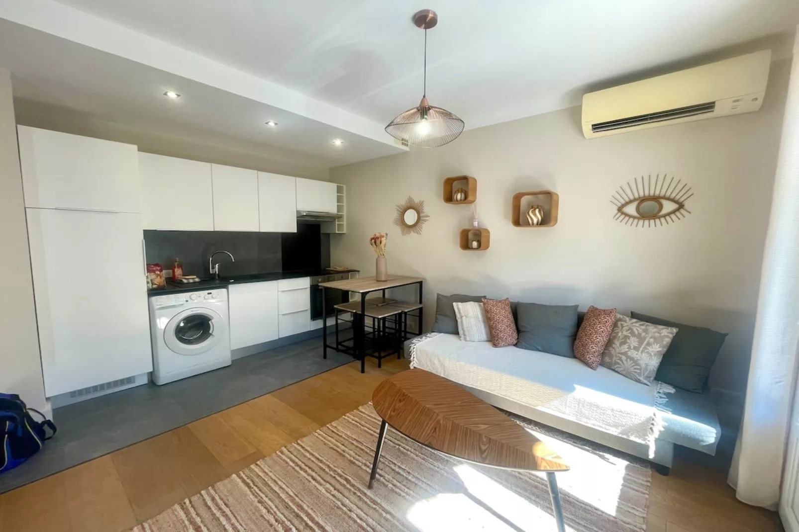 Appartement Garoupe-Woonkamer