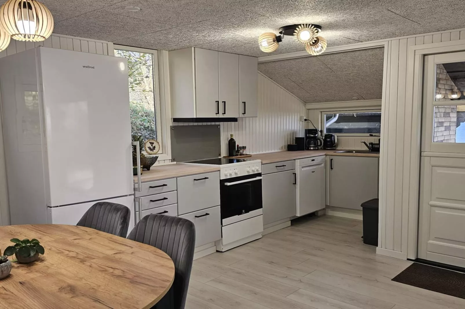 Gezinsvriendelijk huisje vlakbij de kust-Binnen