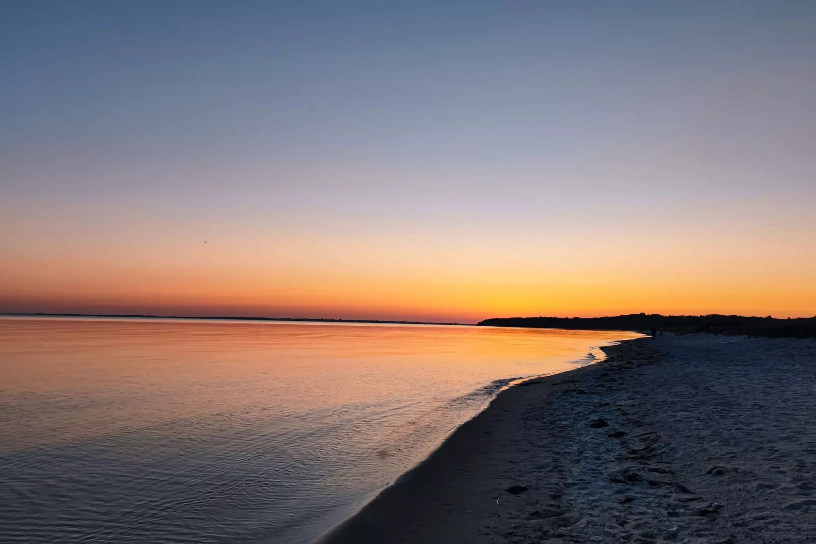 Helder strandhuis -- By Traum Ferienwohnungen-Waterzicht