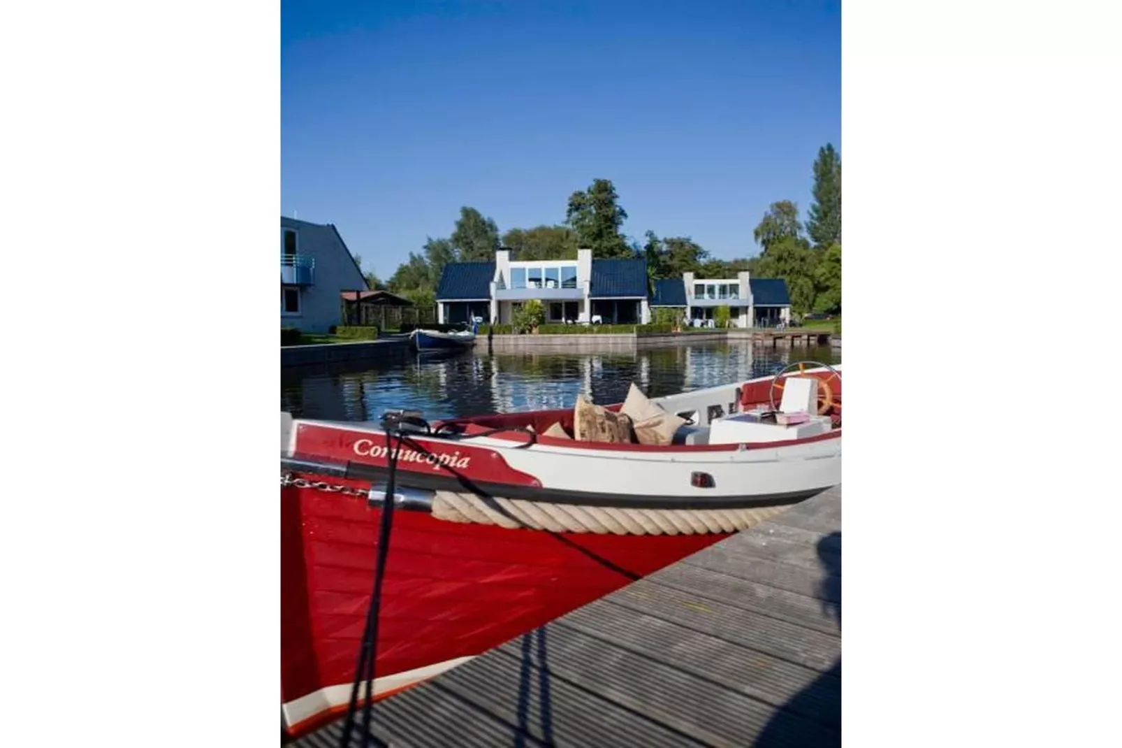 Bungalowpark Rien van den Broeke Village 7-Gebieden zomer 1km