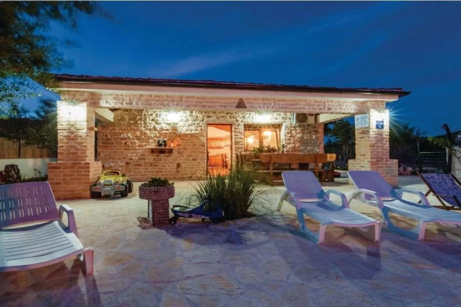 Holiday House Šimun - Three bedroom Holiday house with pool-Zwembad