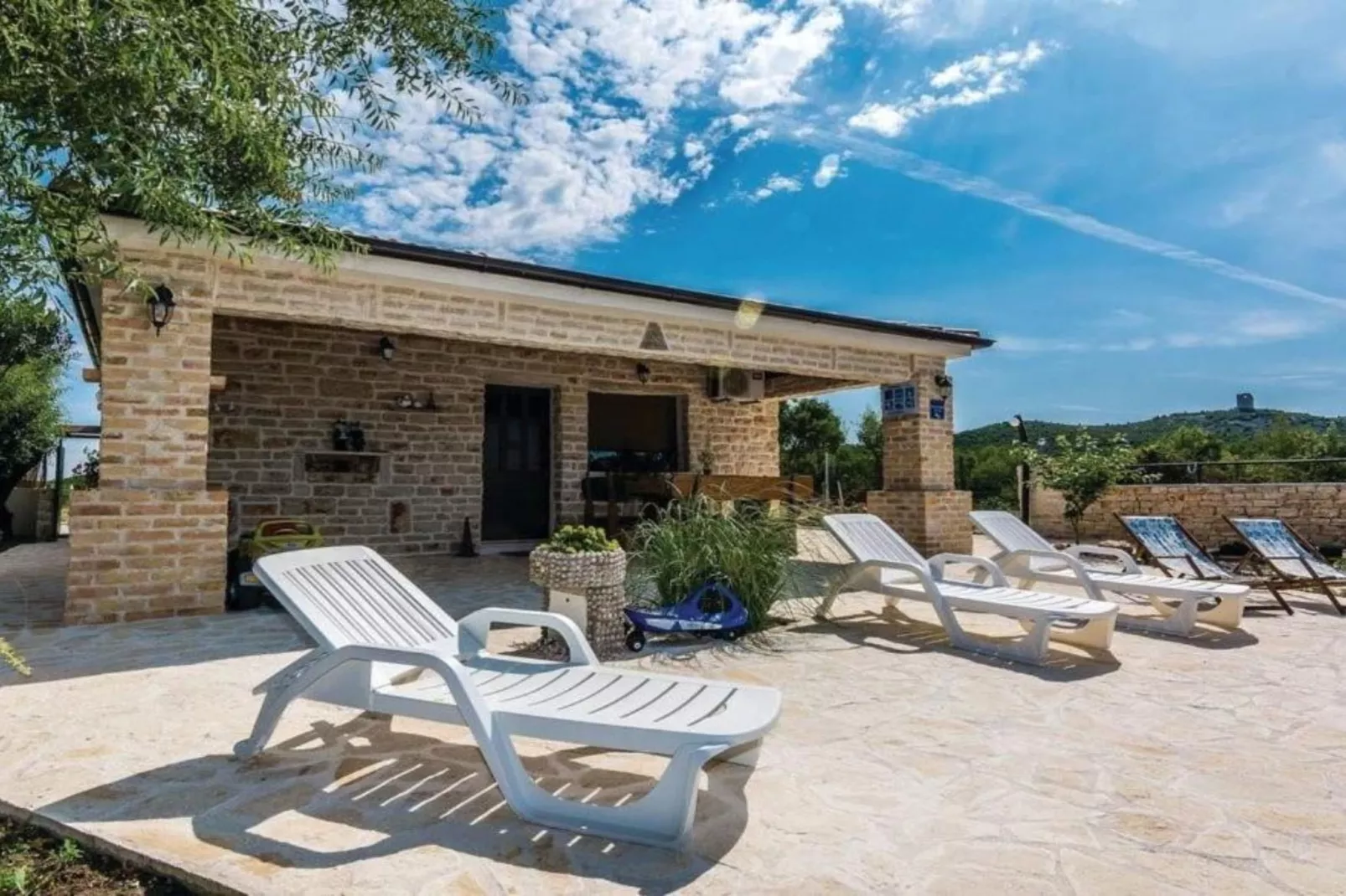 Holiday House Šimun - Three bedroom Holiday house with pool-Zwembad