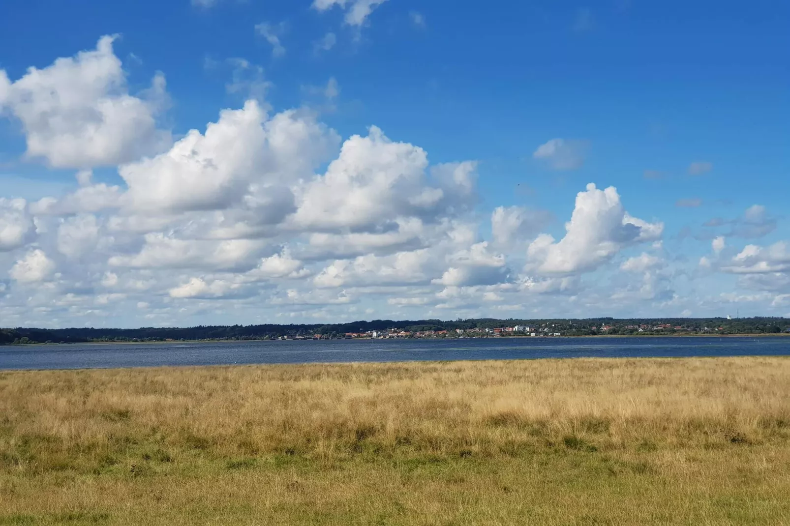 Zeezijde oase met tuin-By Traum-Waterzicht