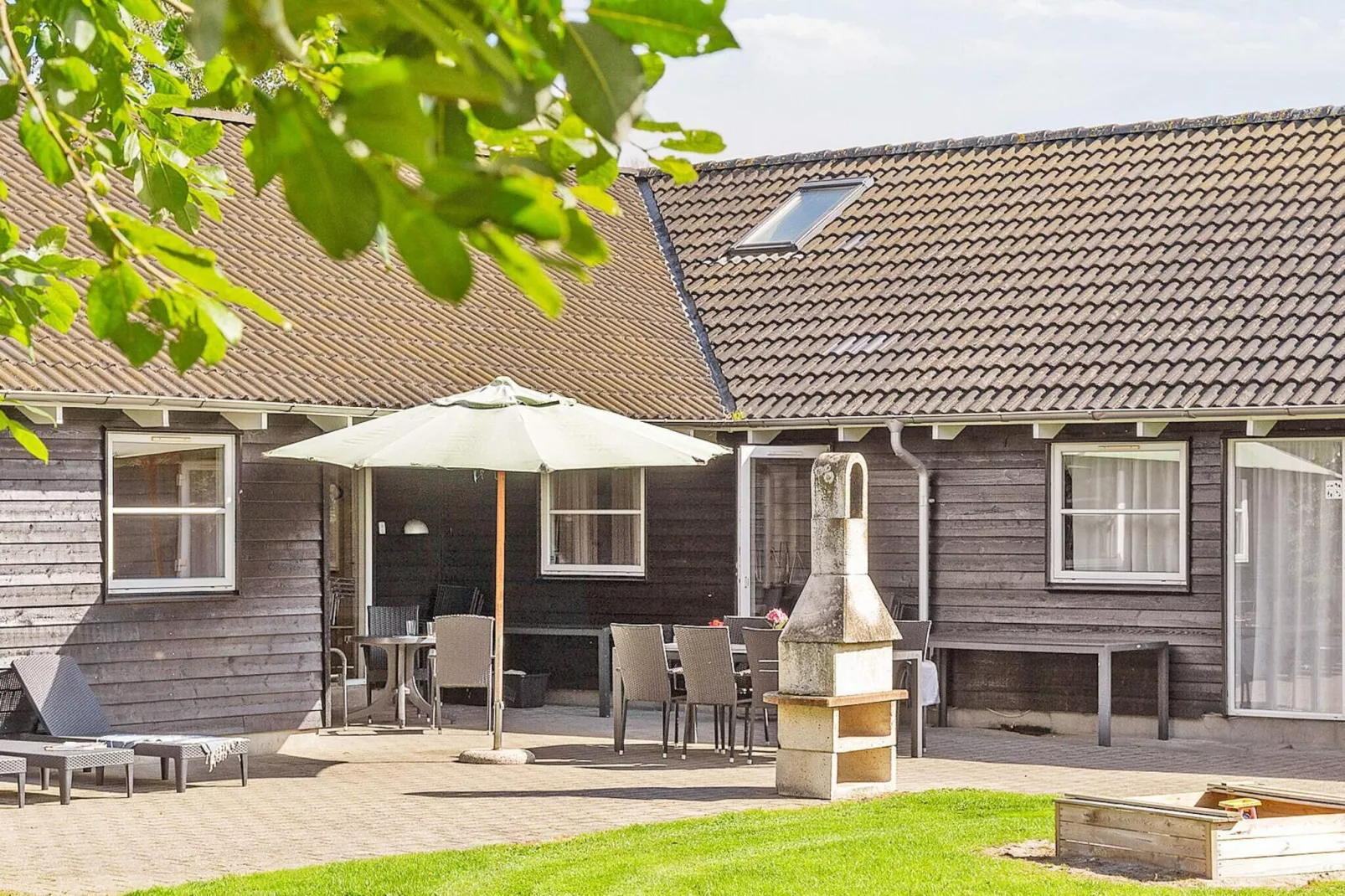 24 persoons vakantie huis in Idestrup-Uitzicht