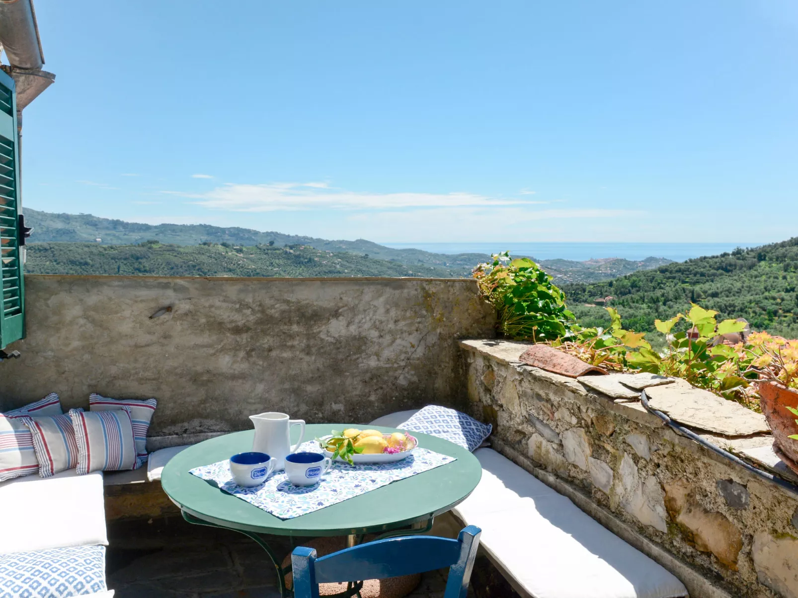 Bella Vista (DOL284)-Buiten