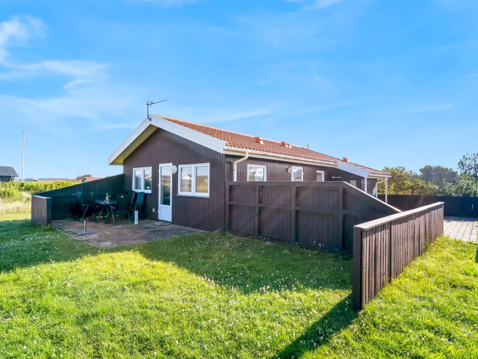 "Loryleimis" - 300m from the sea-Buiten