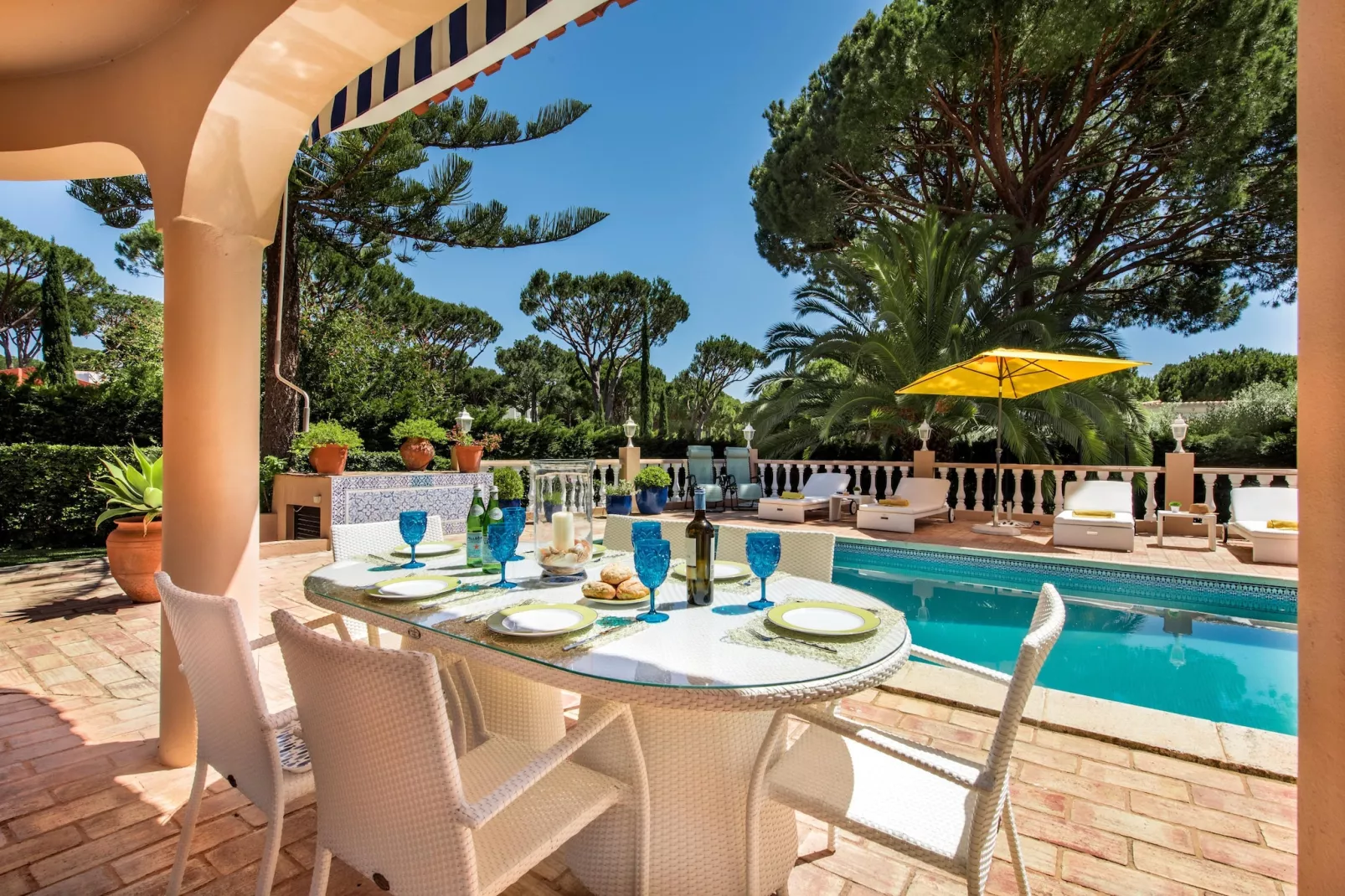 Villa Daniela-Buitenkant zomer