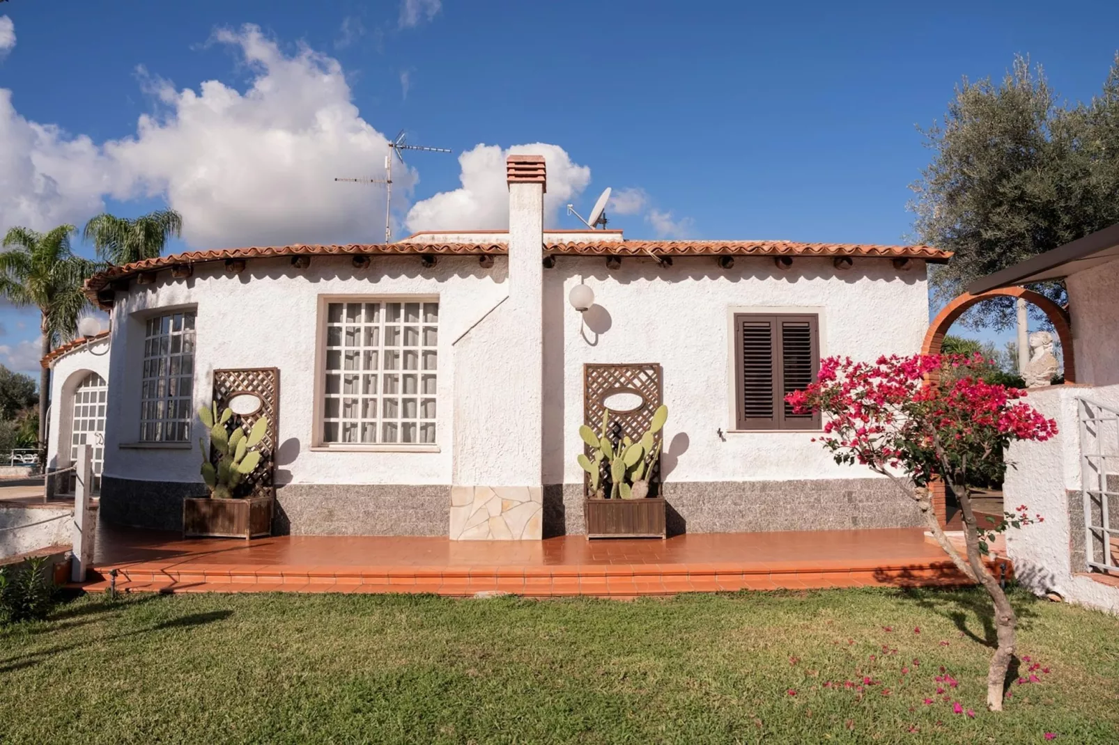 Villa Venera-Buitenkant zomer