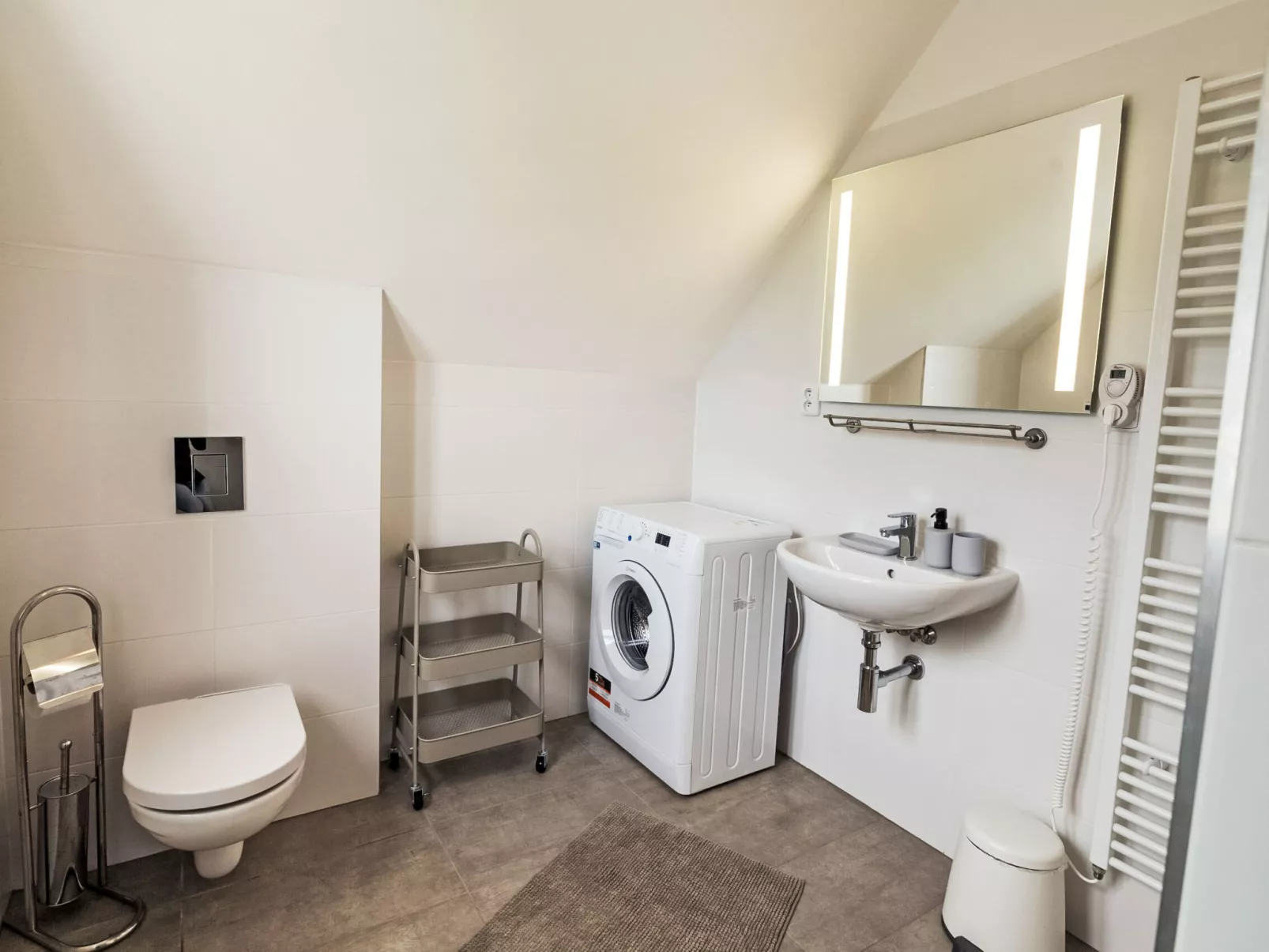 Lakeside Village 39-Binnen