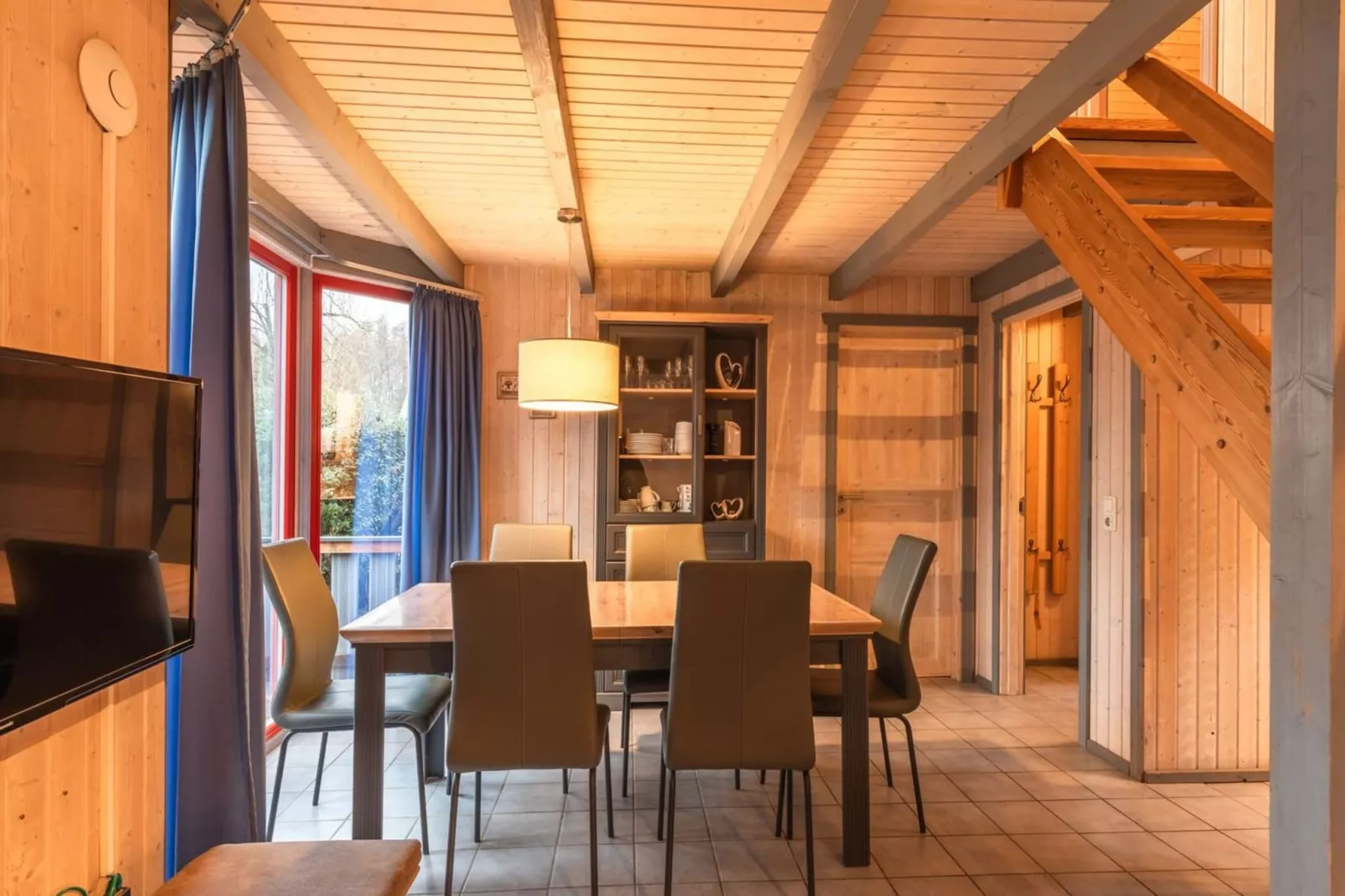 FH Wildgans Comfort mit Sauna & Kaminofen 81 qm 84-Eetkamer