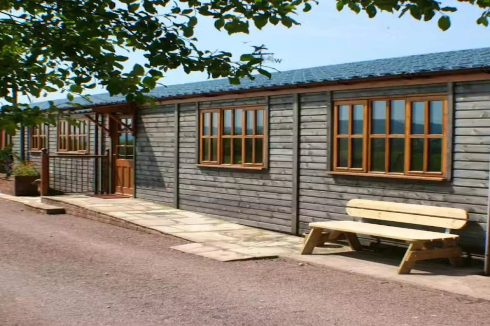 High Cloud Farm & Barn-Buitenkant zomer