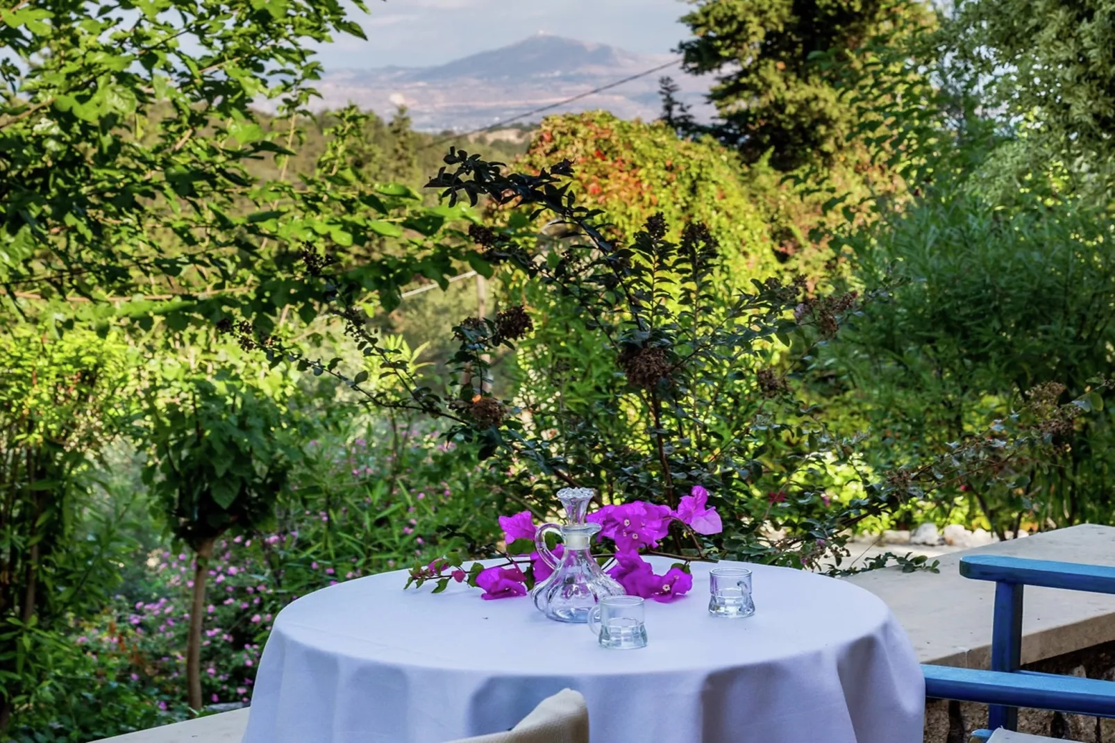 Heliopetra House-Terrasbalkon