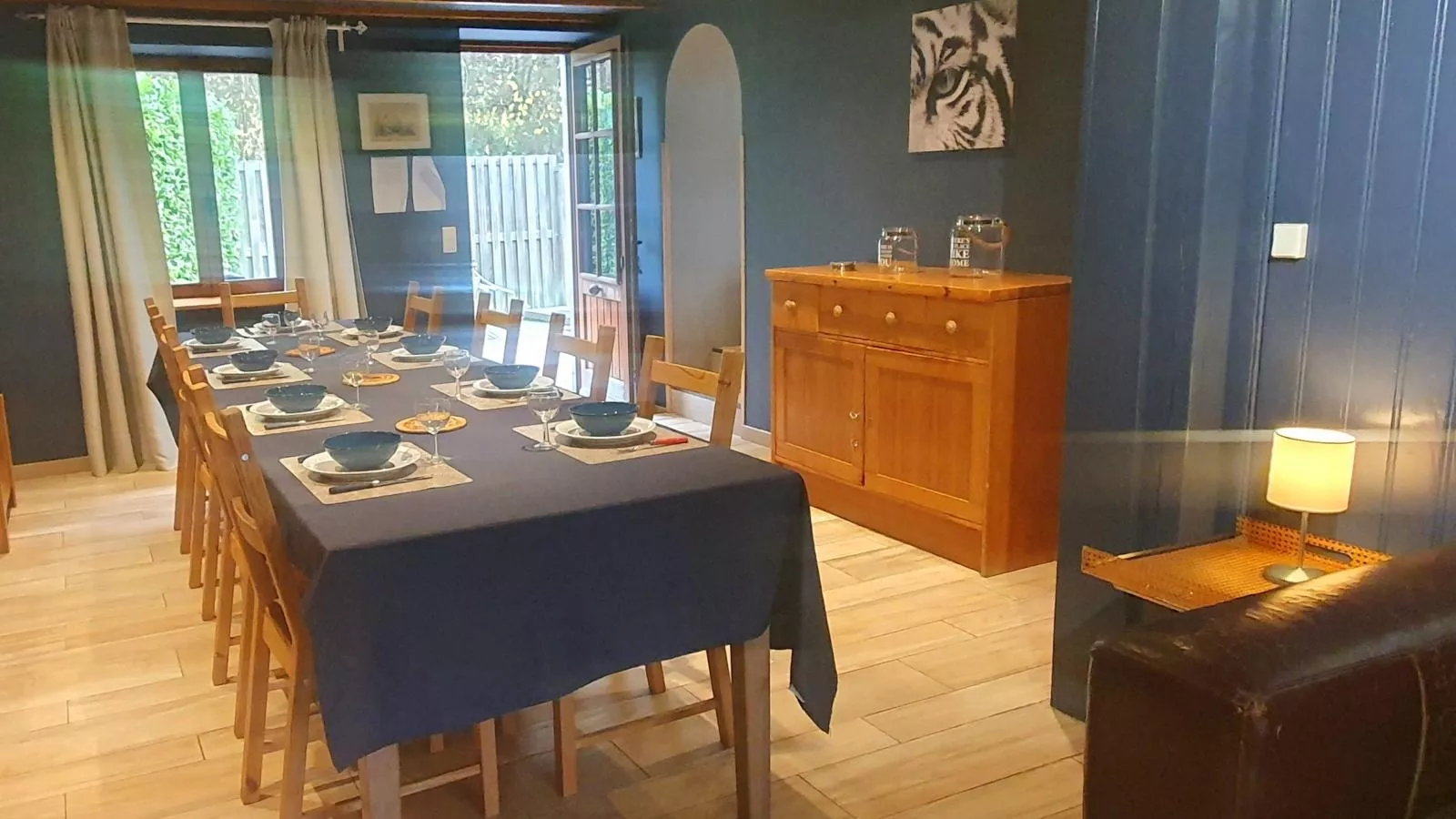 Gite de Montaigle-Eetkamer