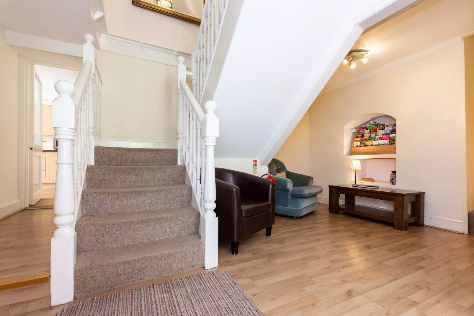 Holly Tree House-Overloop