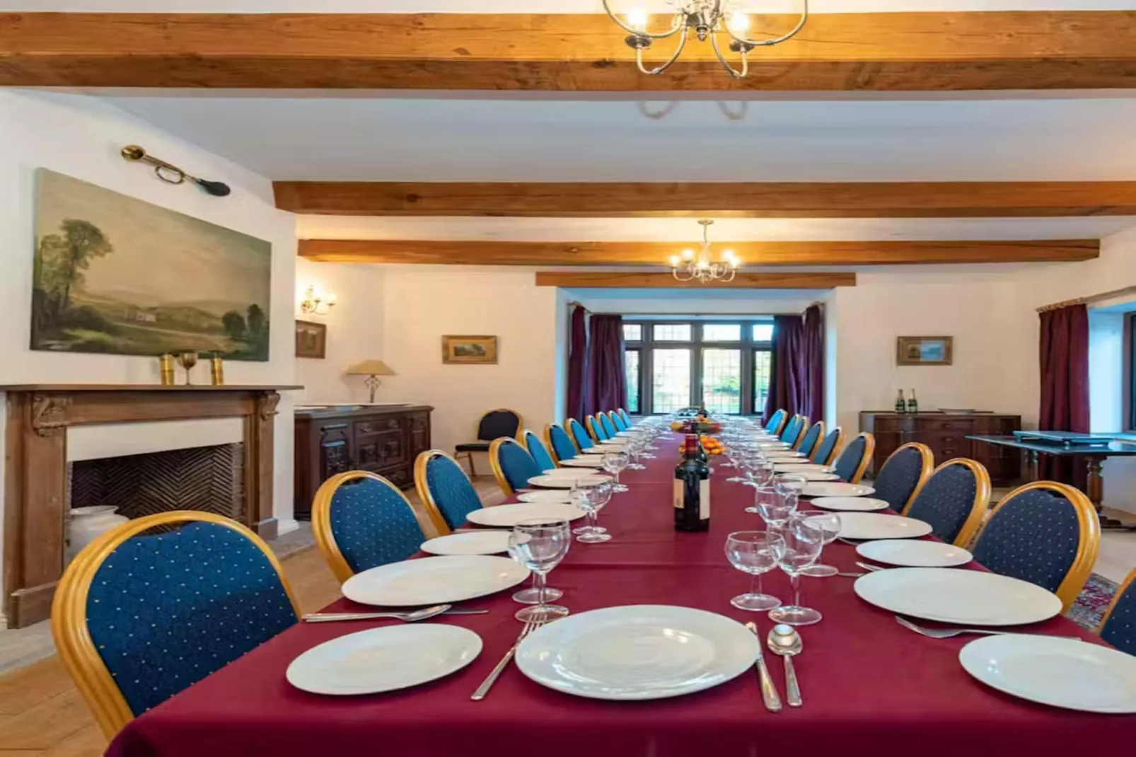 Manor on the Monnow-Eetkamer