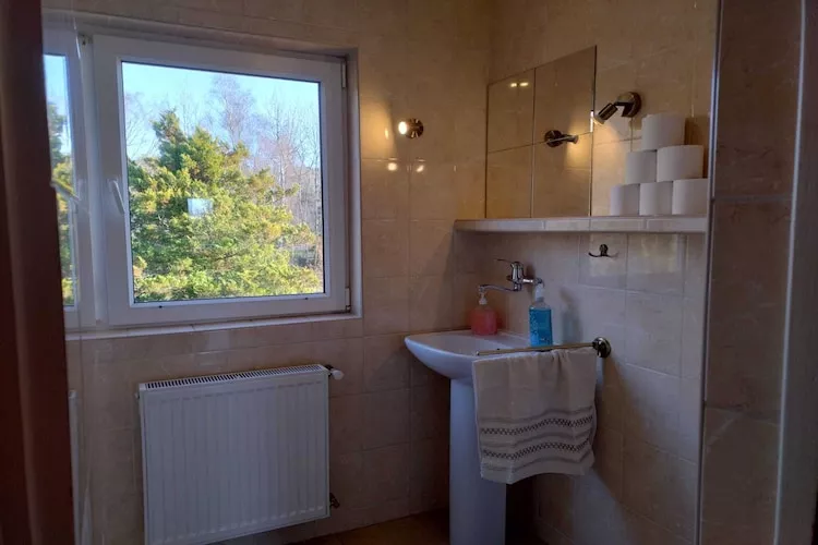 Dom wakacyjny w Szymbarku dla max 12 osób-Badkamer