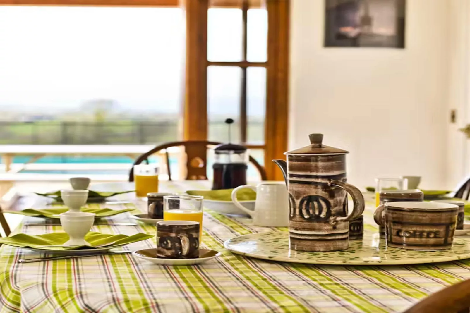 High Cloud Farm & Barn-Eetkamer