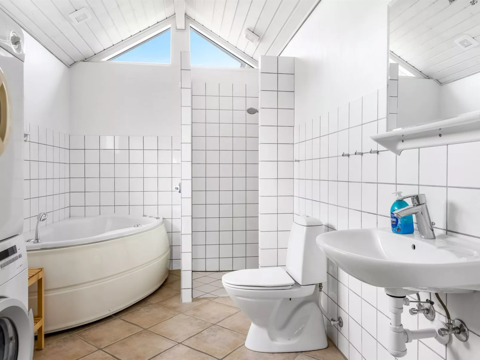 "Mortensen" - 350m from the sea-Binnen