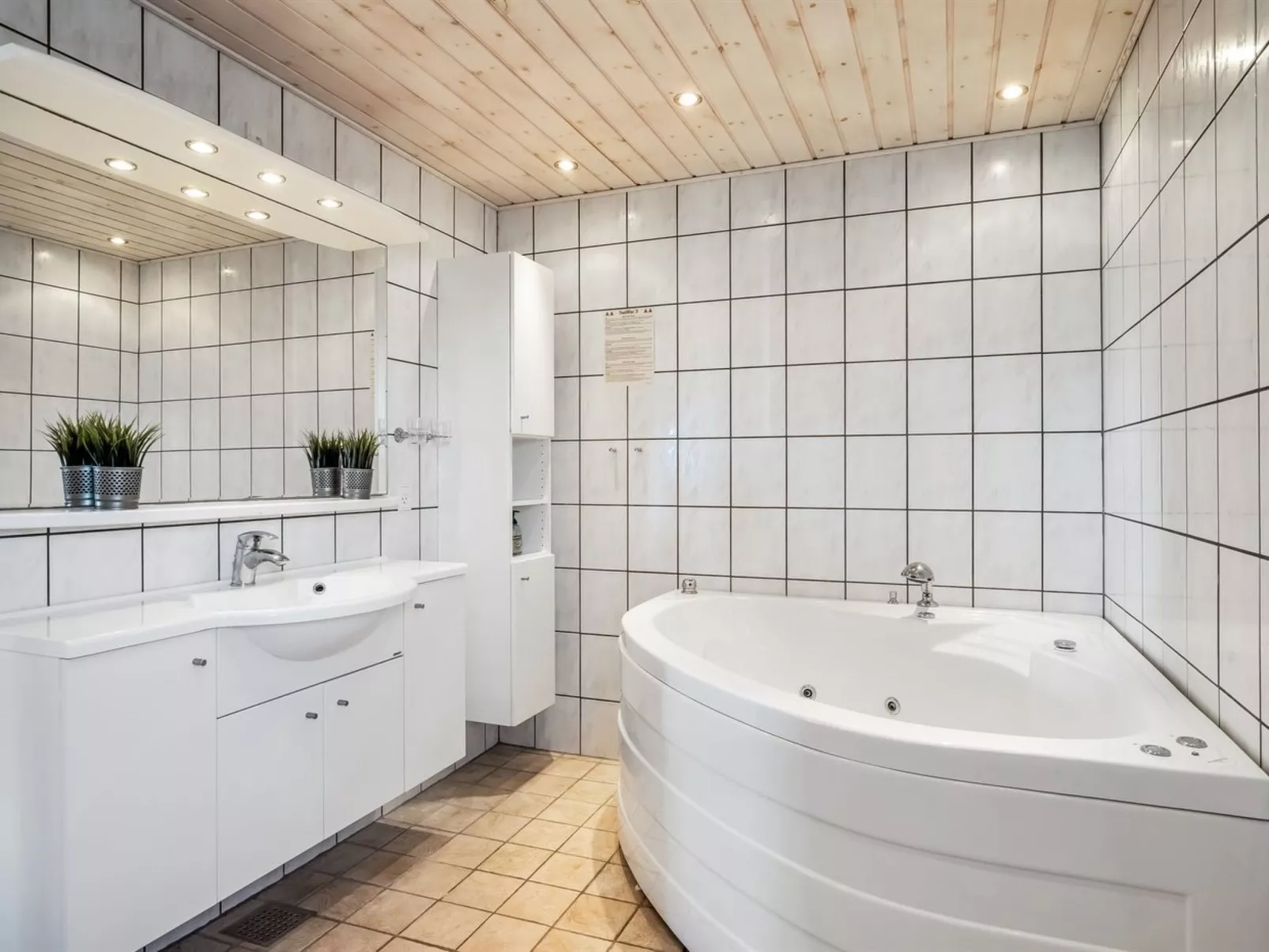 "Loryleimis" - 300m from the sea-Binnen