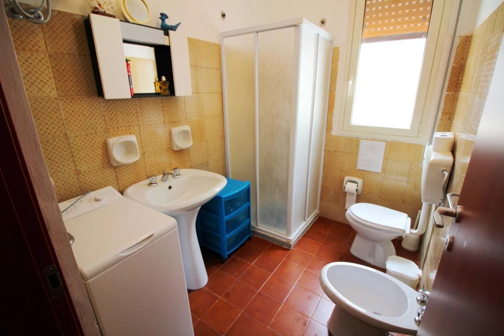 Villa Nuzzo-Badkamer