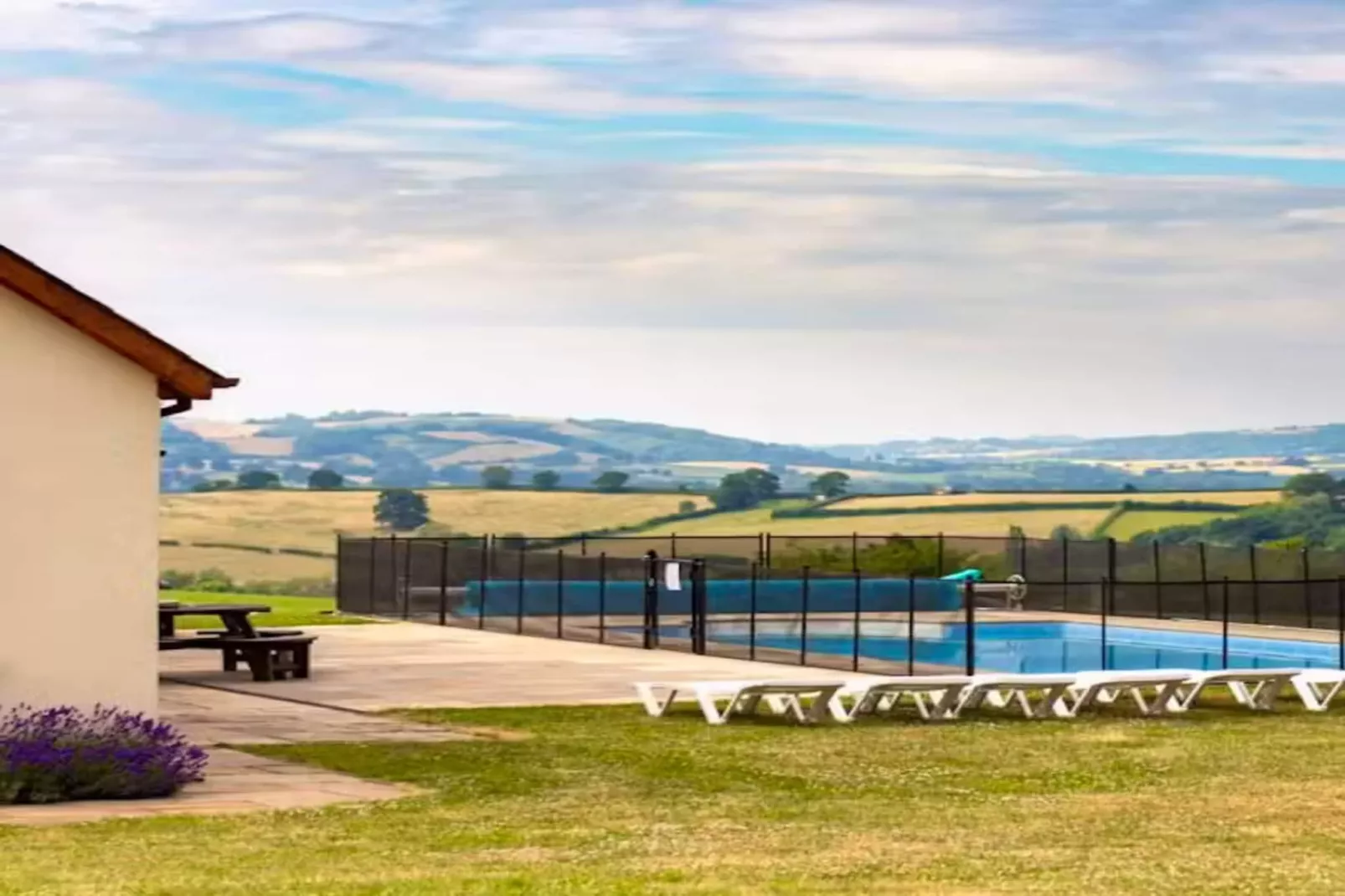 High Cloud Farm & Barn-Tuinen zomer