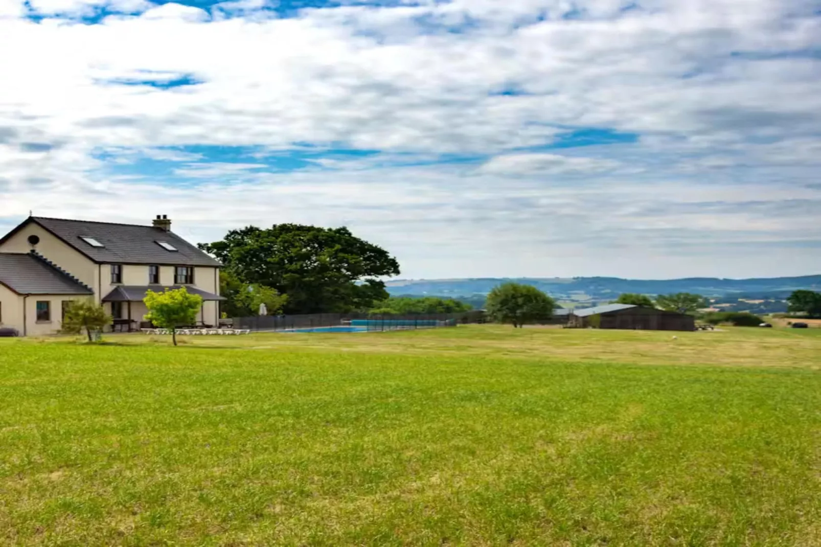 High Cloud Farm & Barn-Tuinen zomer