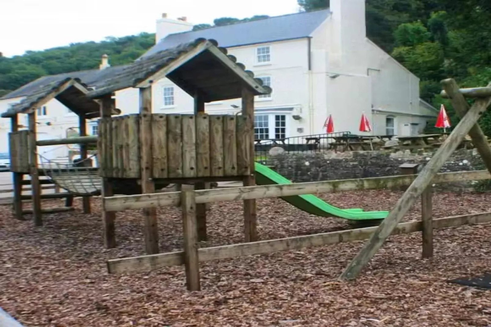 River Wye Lodge-Tuinen zomer