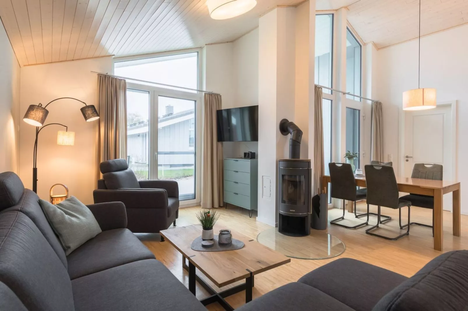 FH Seeschwalbe 330-Woonkamer