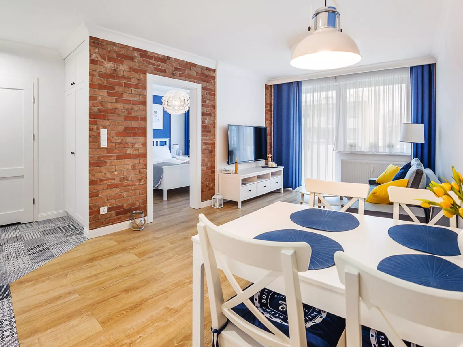 Bliżej Morza-Binnen