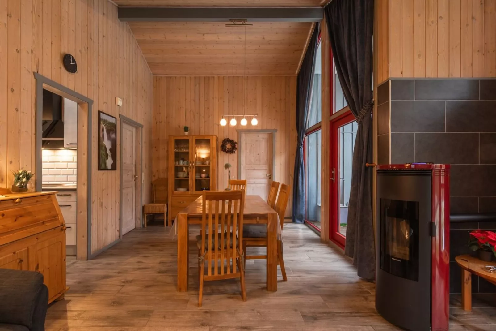 FH Seeschwalbe 228-Eetkamer