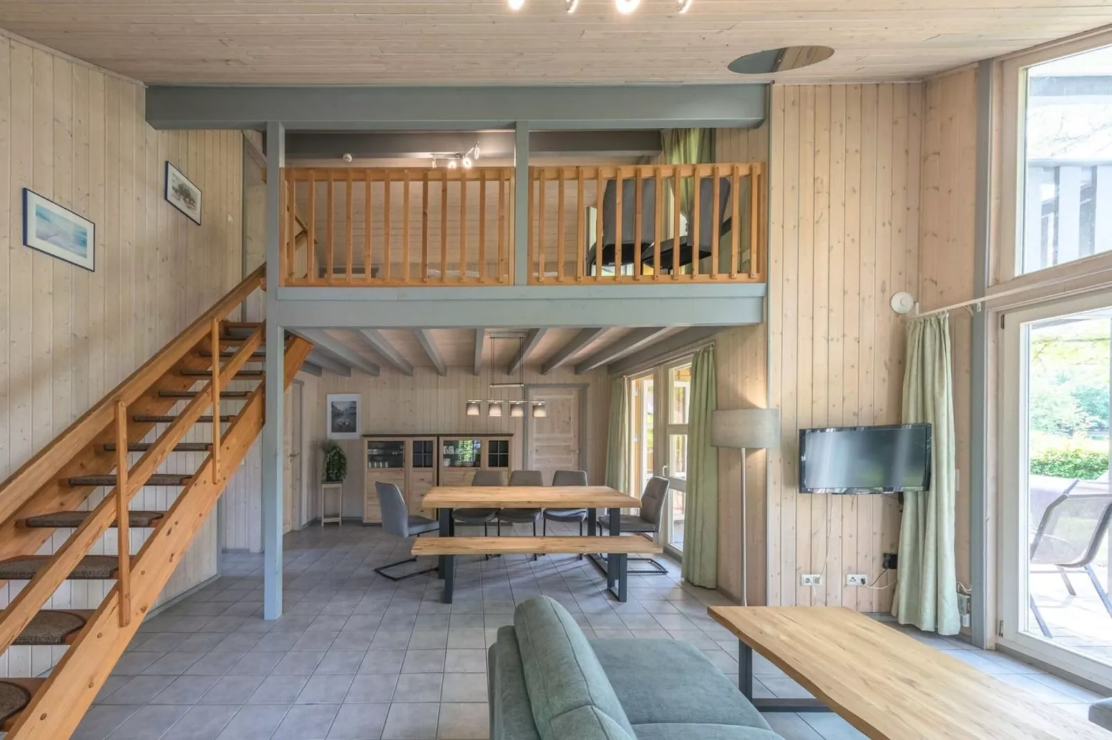 Kranich 244-Eetkamer