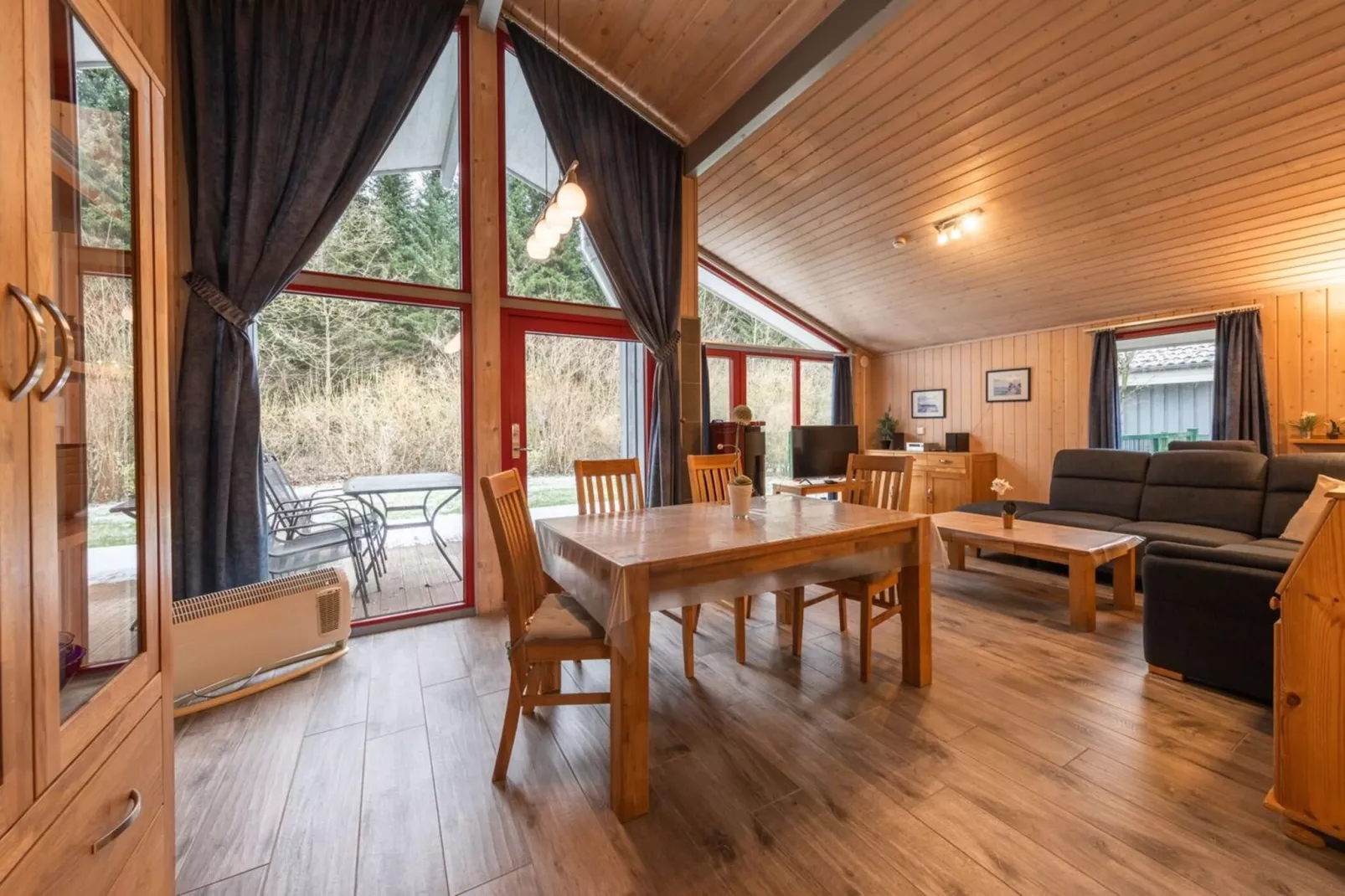 FH Seeschwalbe 228-Eetkamer