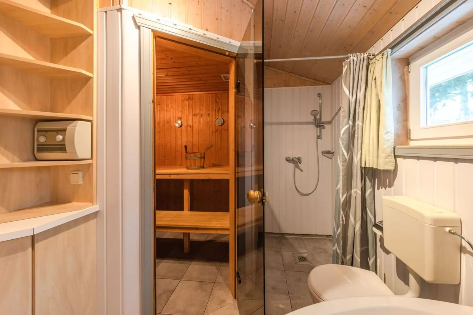 FH Seeschwalbe 231-Badkamer