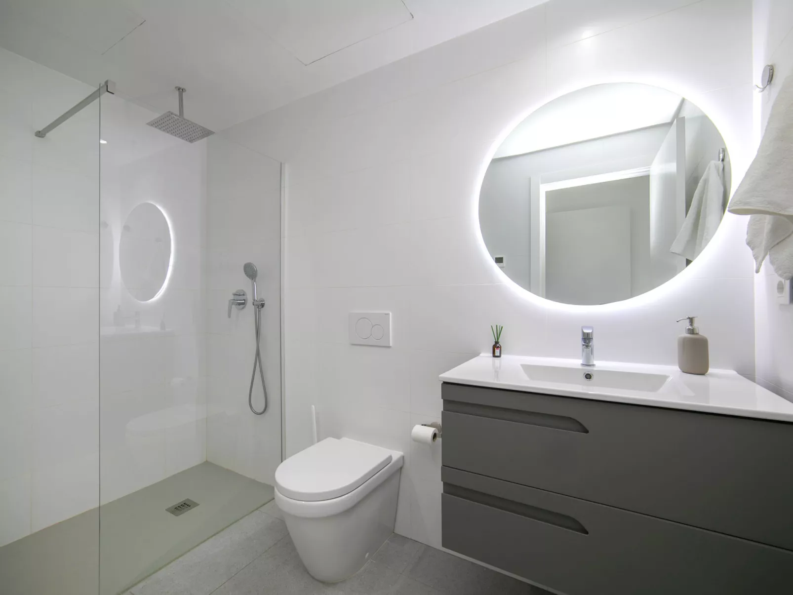 Bolnou Blue Sea-Binnen