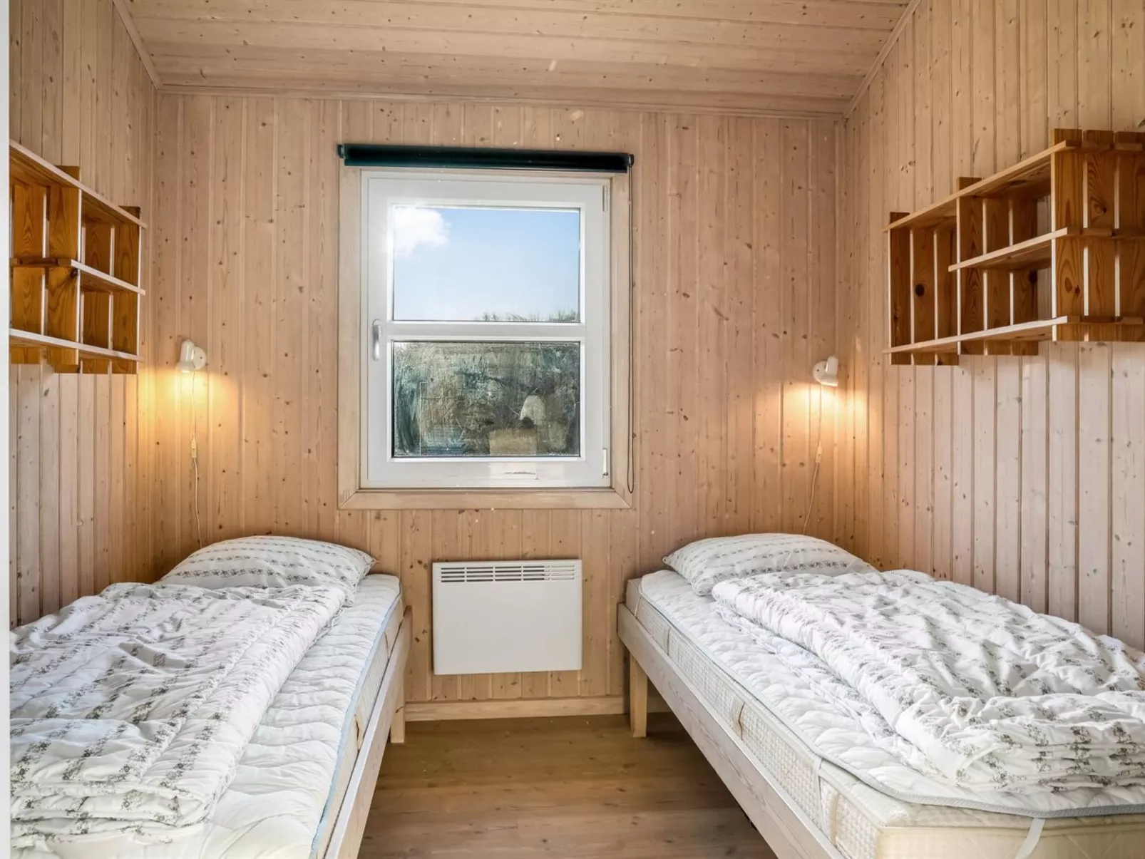 "Ludviga" - 400m from the sea-Binnen