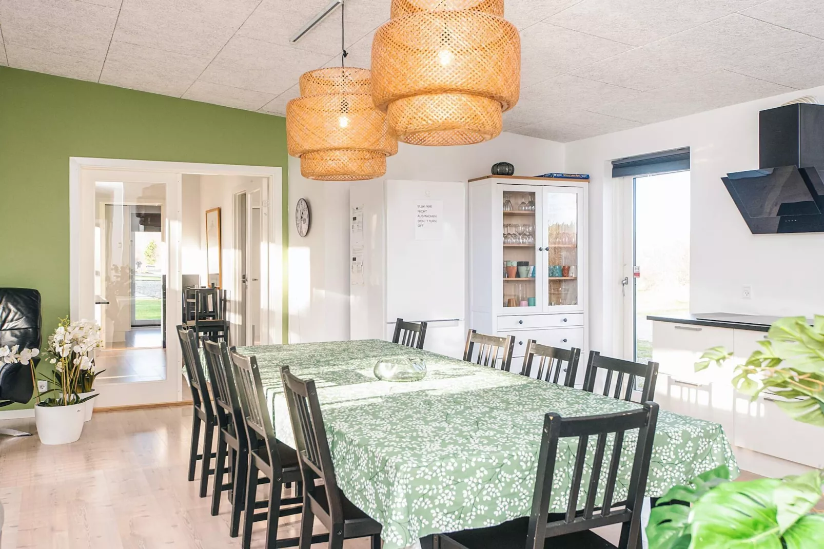 Zomerhuis met wellnessruimte-Binnen