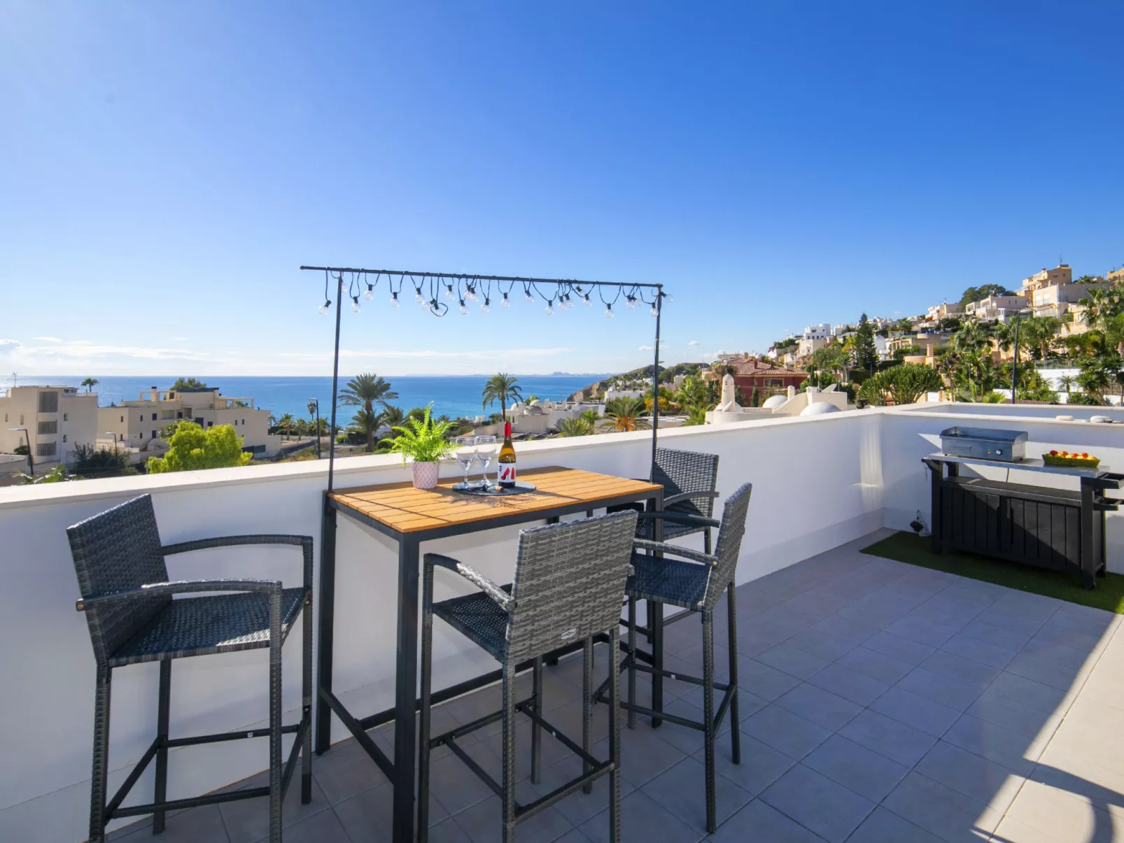 Bolnou Blue Sea-Buiten