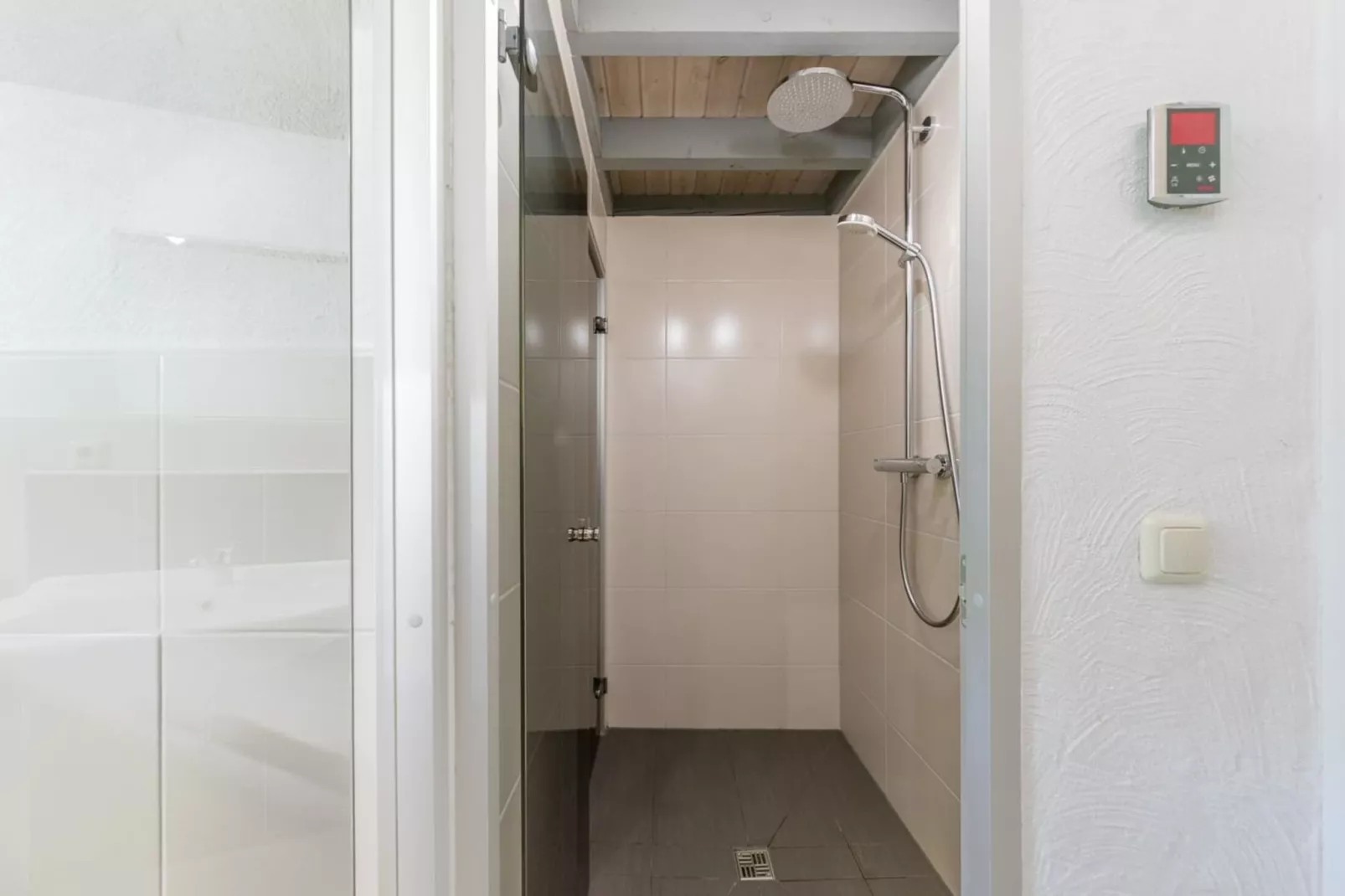 Kranich 244-Badkamer