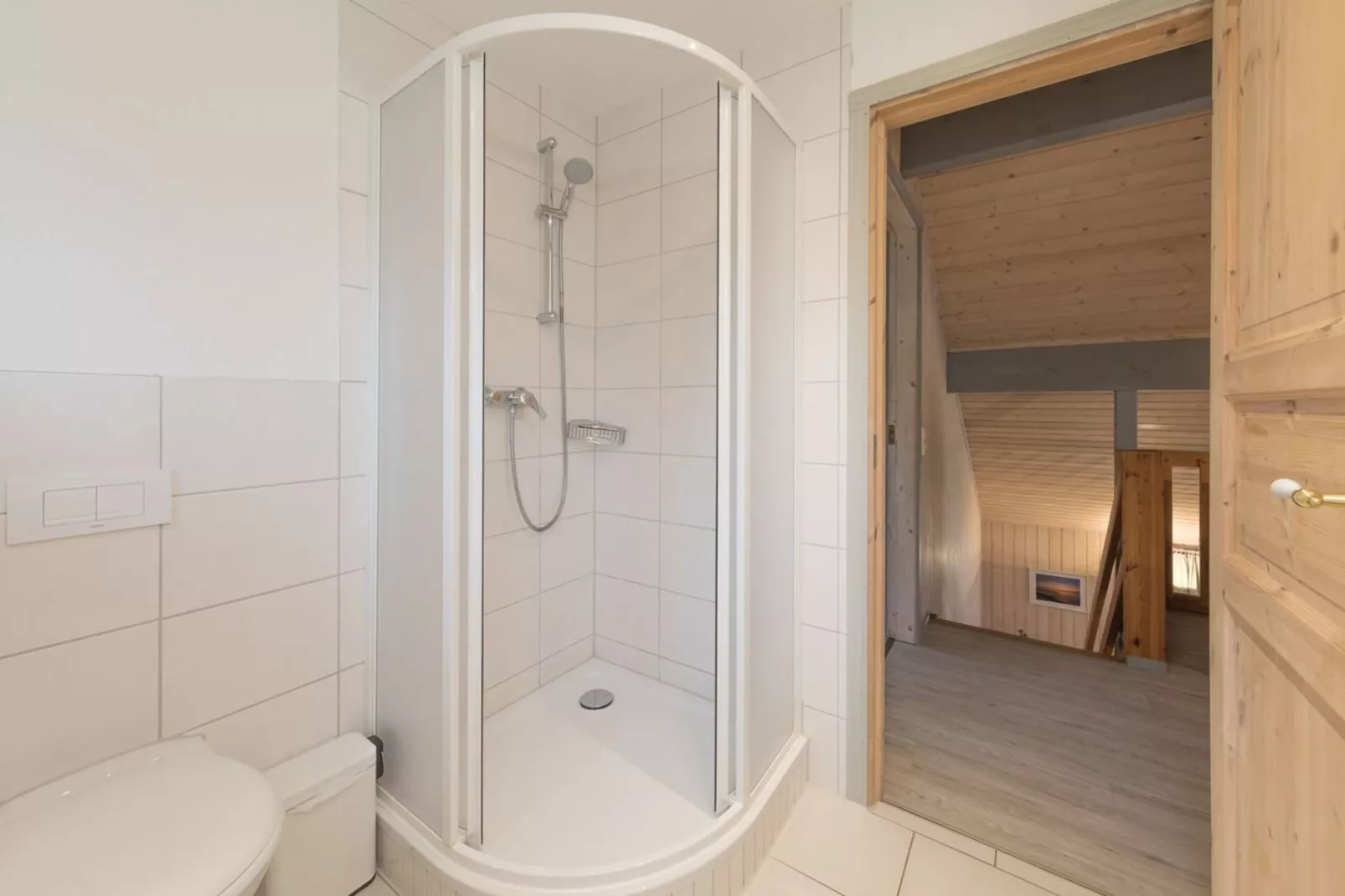 Kranich 243-Badkamer