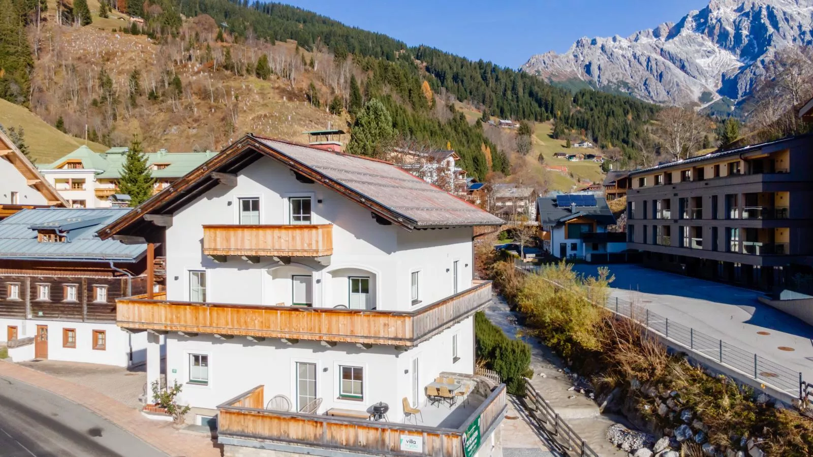 Leni-Buitenkant zomer