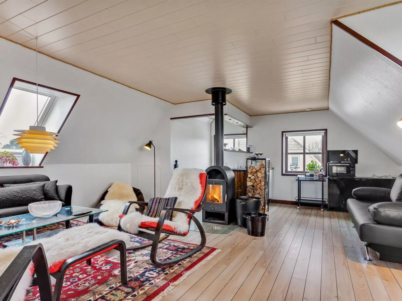 "Amely" - 500m from the sea-Binnen