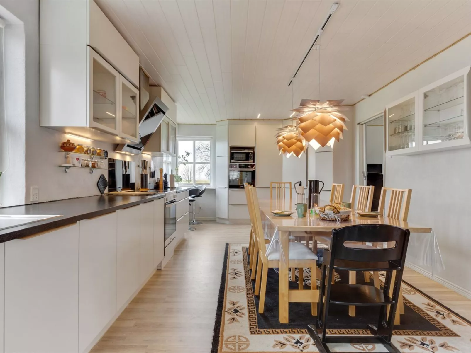 "Amely" - 500m from the sea-Binnen