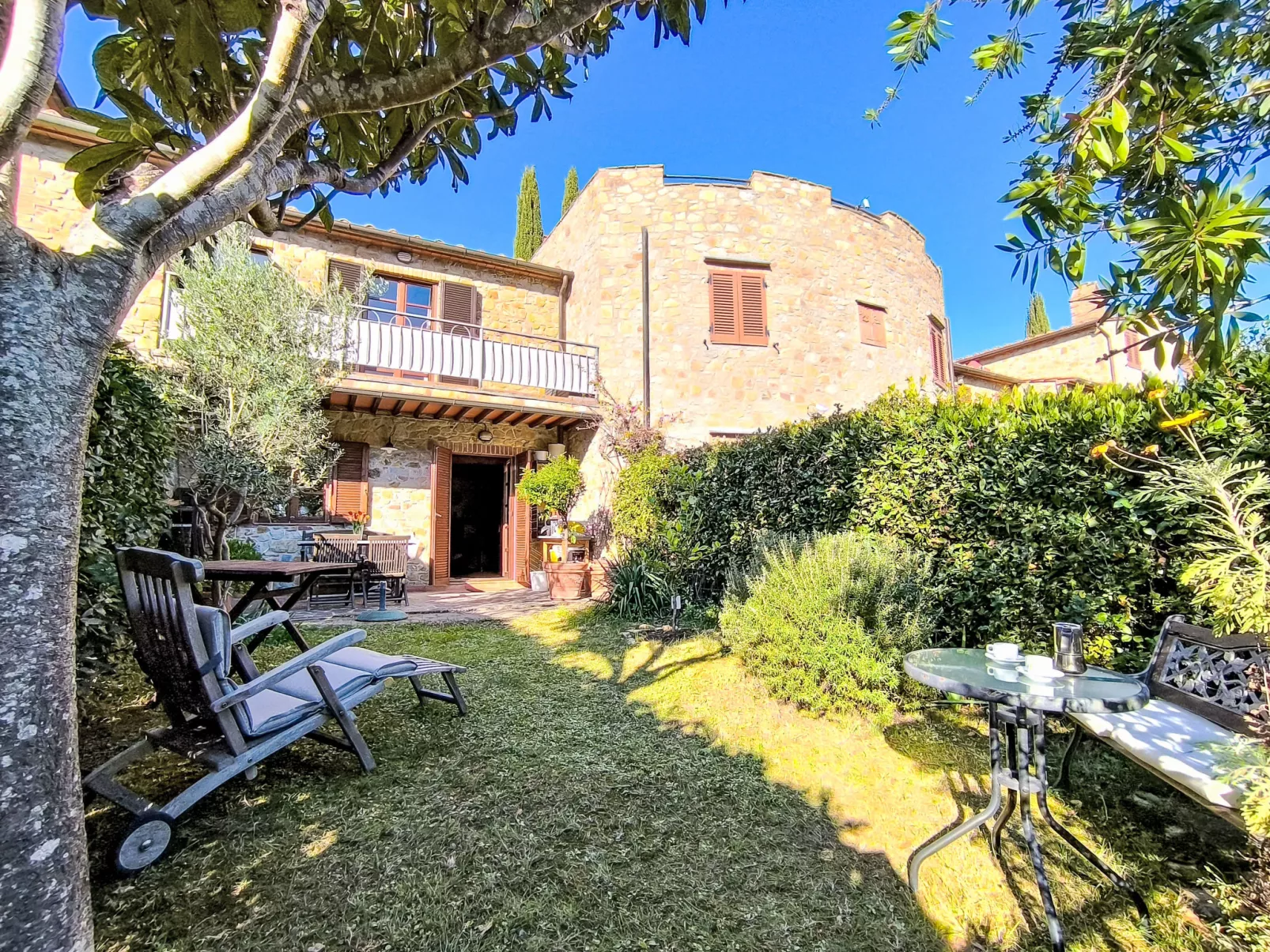 Steffi's House-Buiten