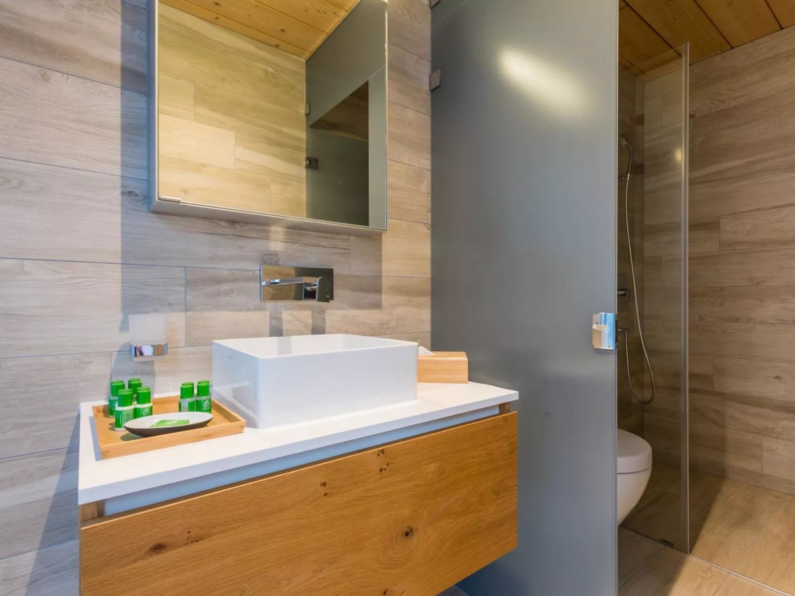 Montela Pavillon - Holiday Stay-Binnen