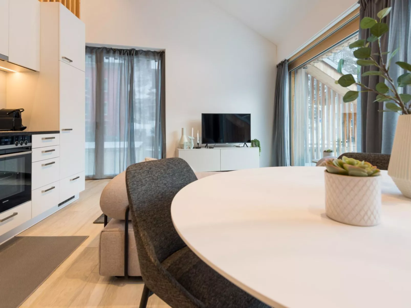 Montela Pavillon - Holiday Stay-Binnen