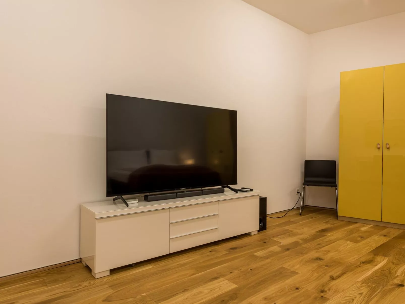 Montela Pavillon - Holiday Stay-Binnen