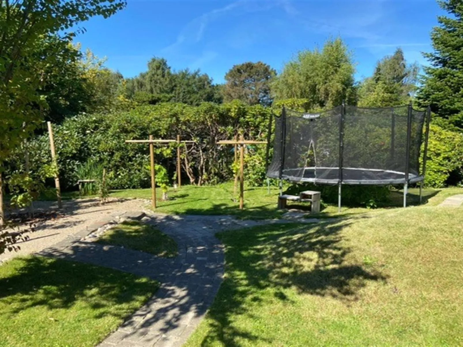 "Hughe" - 1.3km from the sea-Buiten