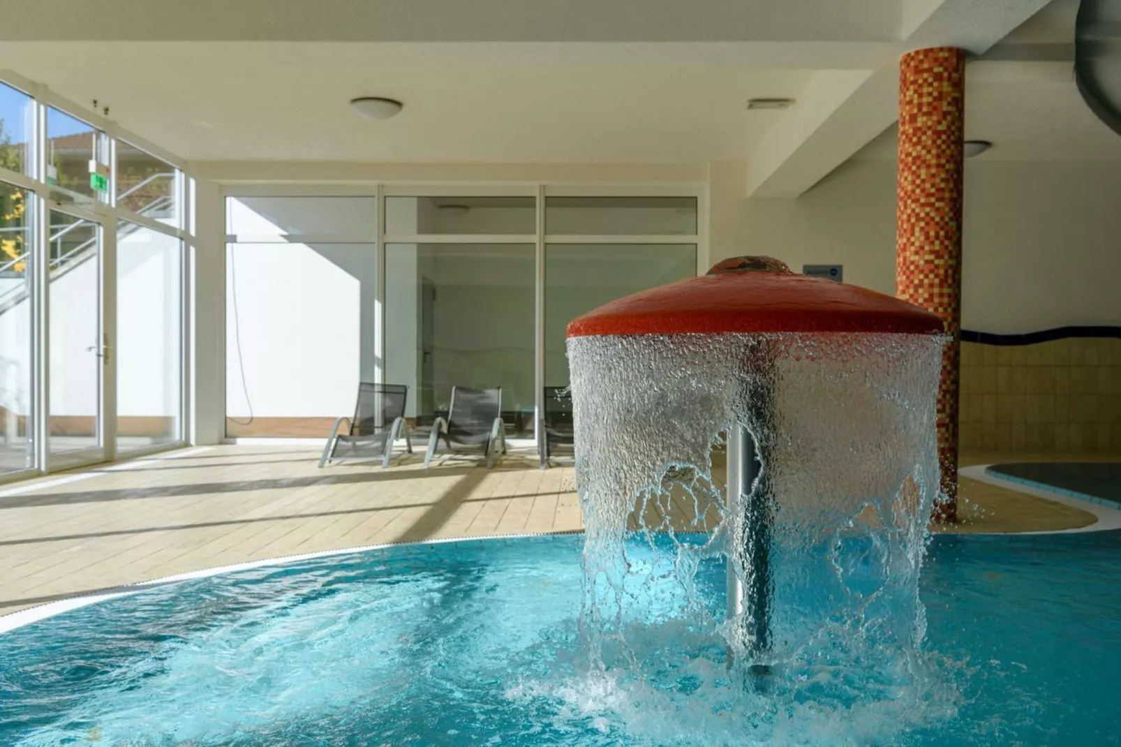 Schneeeule 225-Zwembad