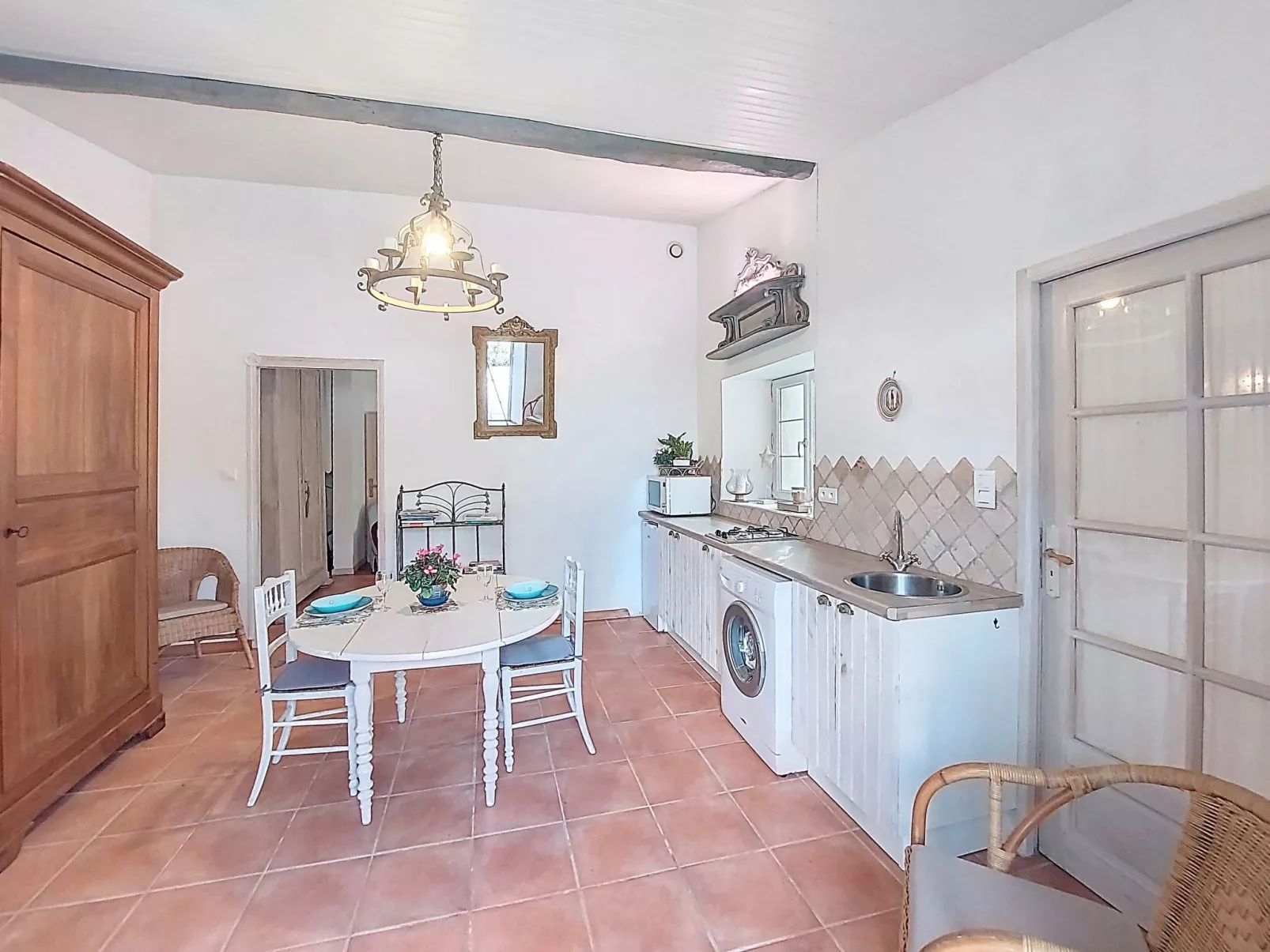 Le Four à Chaux-Binnen